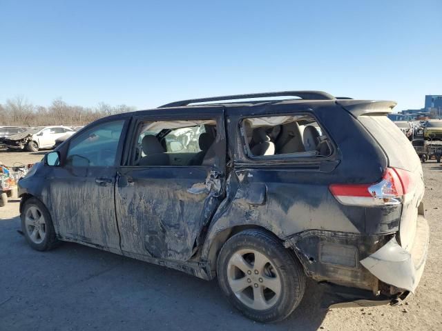 2011 Toyota Sienna LE