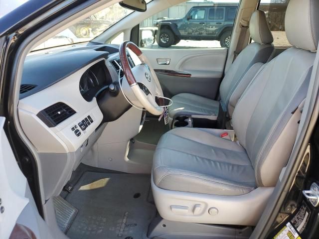 2014 Toyota Sienna XLE