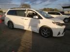 2018 Toyota Sienna SE