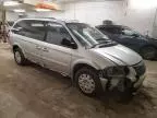 2005 Chrysler Town & Country LX