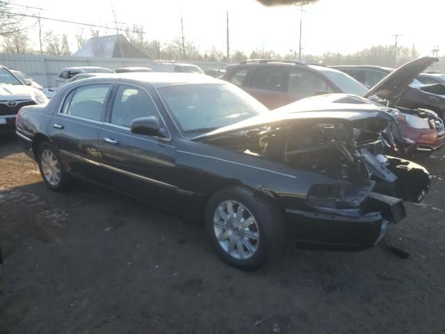 2011 Lincoln Town Car Signature Limited