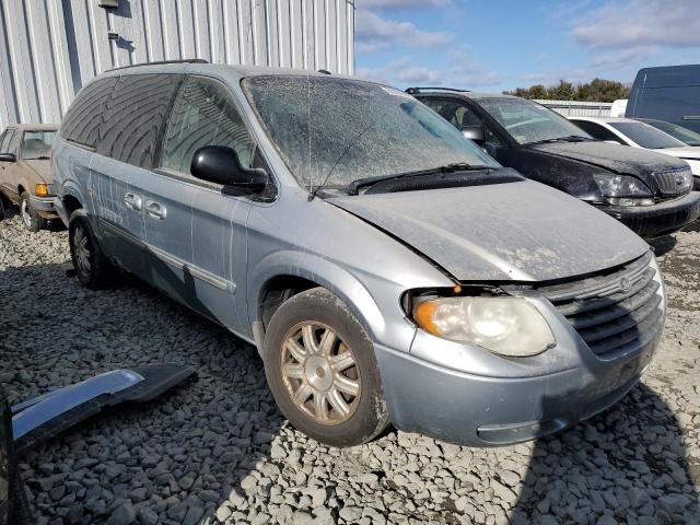 2006 Chrysler Town & Country Touring