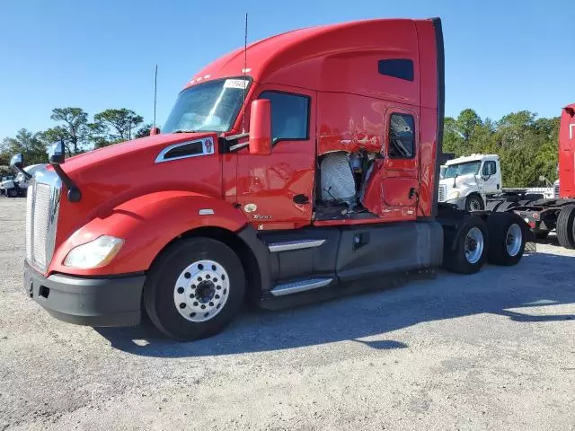 2018 Kenworth Construction T680