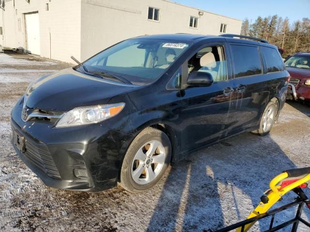 2020 Toyota Sienna LE