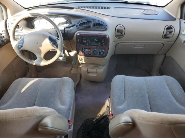 2000 Chrysler Town & Country LXI