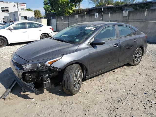 2023 KIA Forte LX