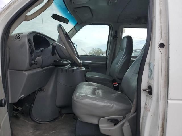 2004 Ford Econoline E250 Van