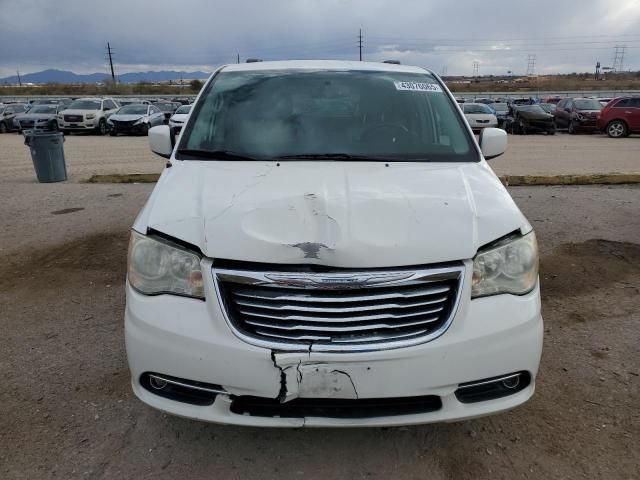 2013 Chrysler Town & Country Touring