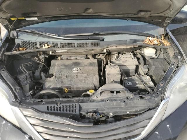 2011 Toyota Sienna XLE