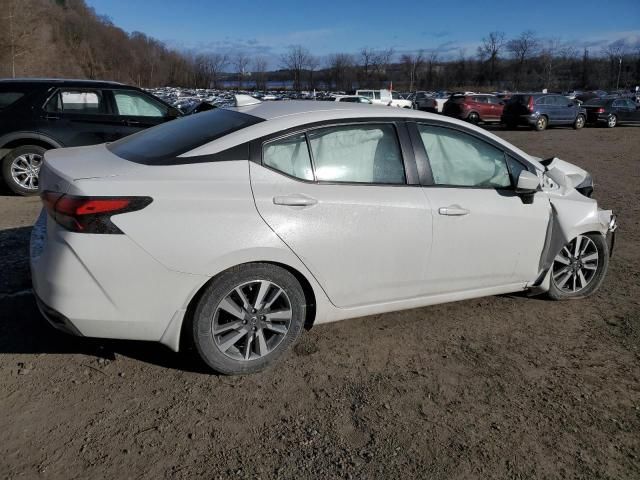 2022 Nissan Versa SV