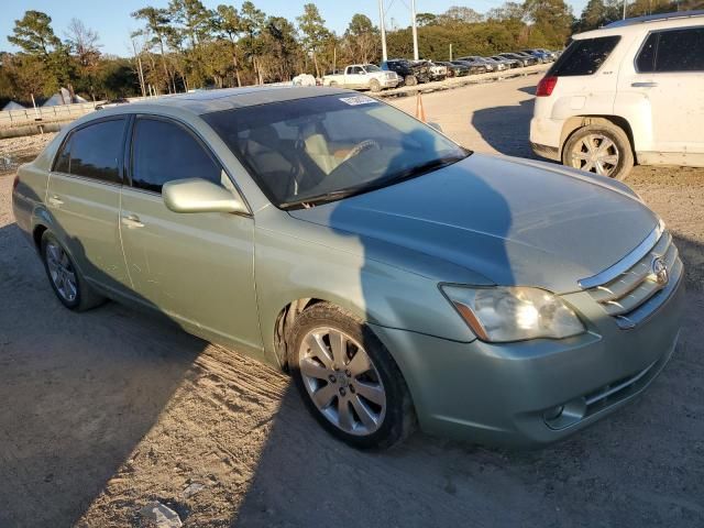 2005 Toyota Avalon XL