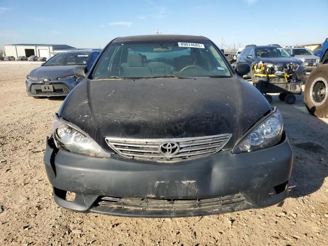 2005 Toyota Camry LE