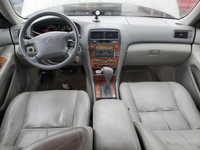 2000 Lexus ES 300