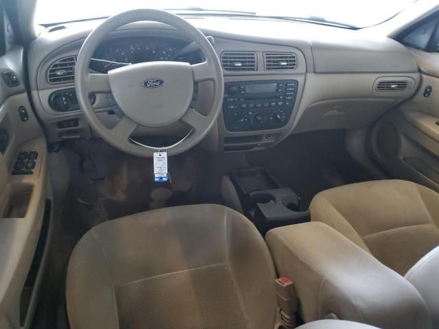 2004 Ford Taurus SE