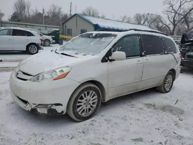 2007 Toyota Sienna XLE