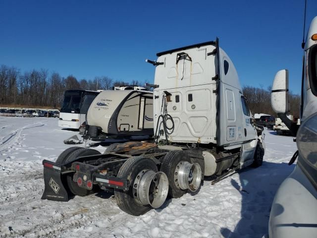 2016 Freightliner Cascadia 125