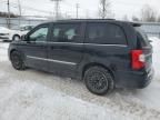 2015 Chrysler Town & Country Touring L