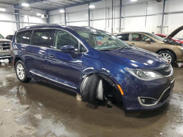 2017 Chrysler Pacifica Touring L Plus