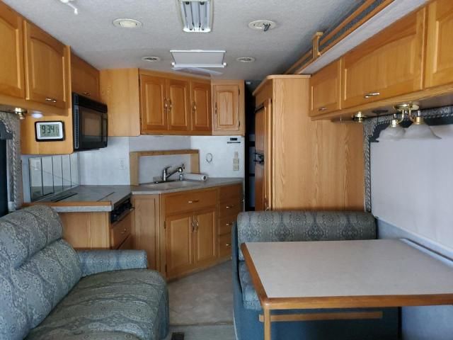 2004 Itasca 2004 Freightliner Chassis X Line Motor Home