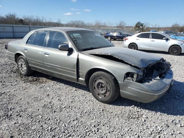 2003 Ford Crown Victoria