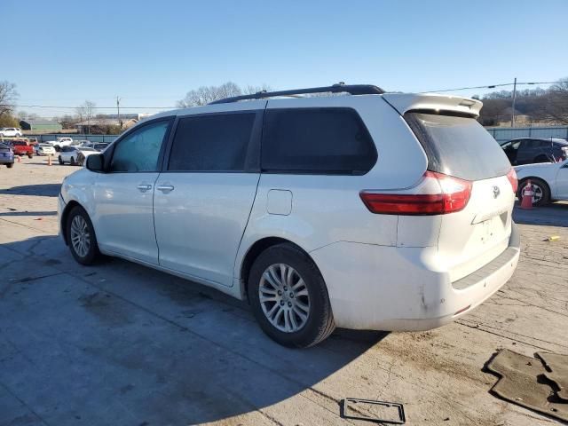 2015 Toyota Sienna XLE