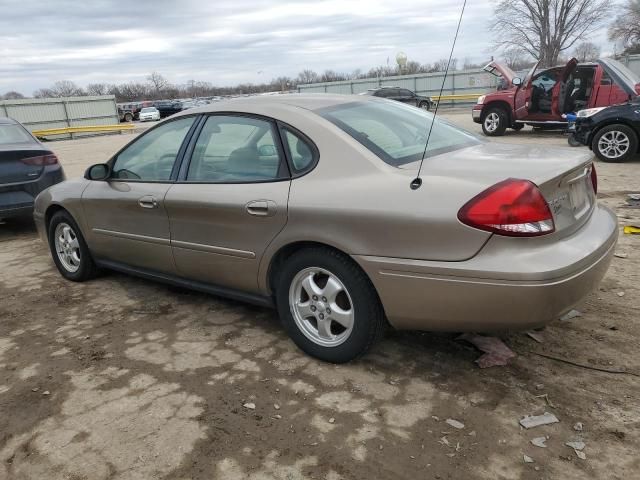 2005 Ford Taurus SE