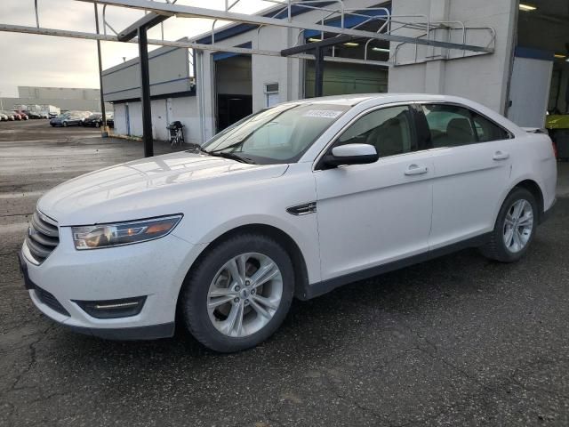 2016 Ford Taurus SEL