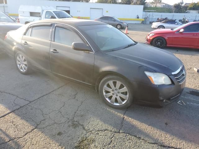 2005 Toyota Avalon XL