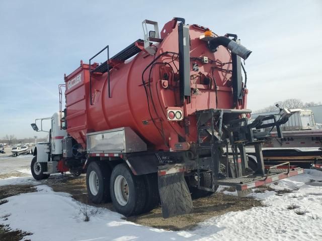 2006 Peterbilt 378