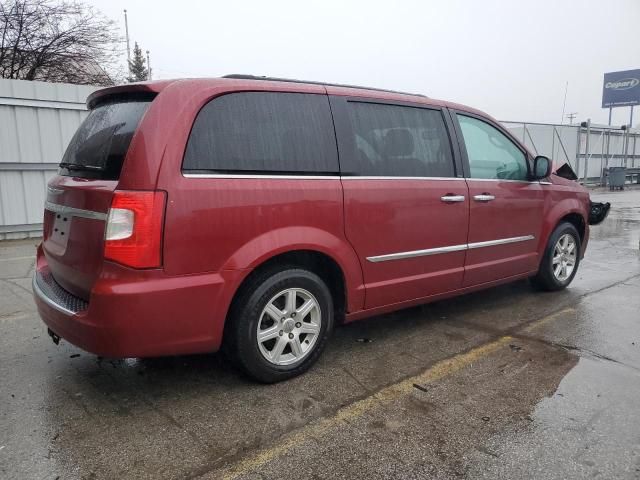 2012 Chrysler Town & Country Touring