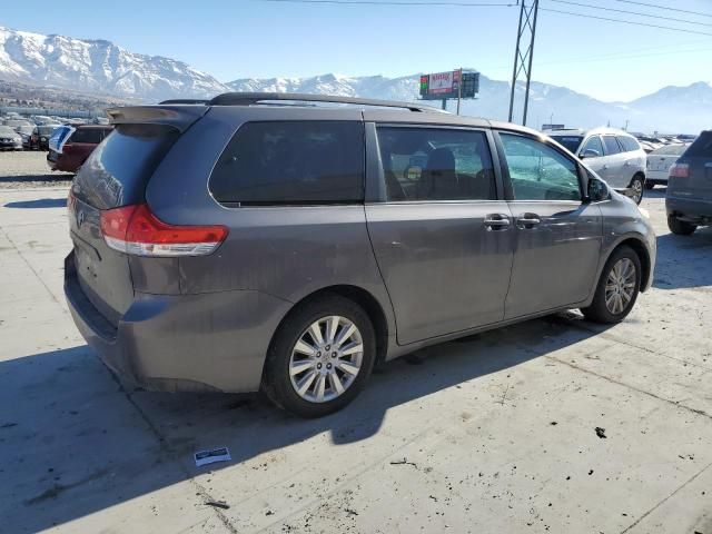 2011 Toyota Sienna XLE