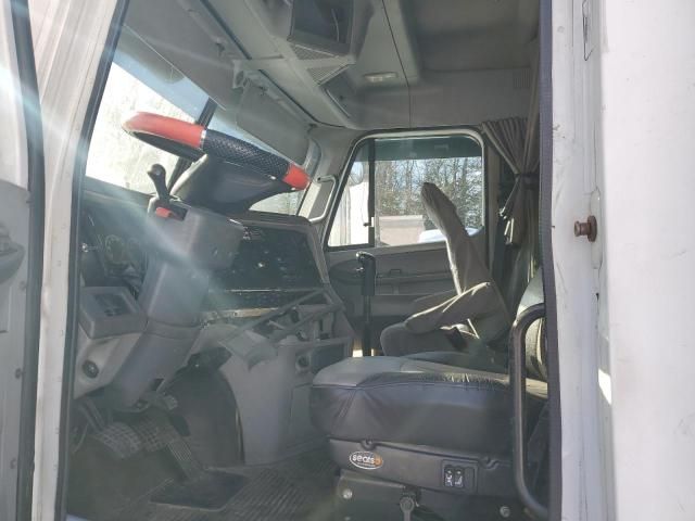 2007 Freightliner Conventional Columbia