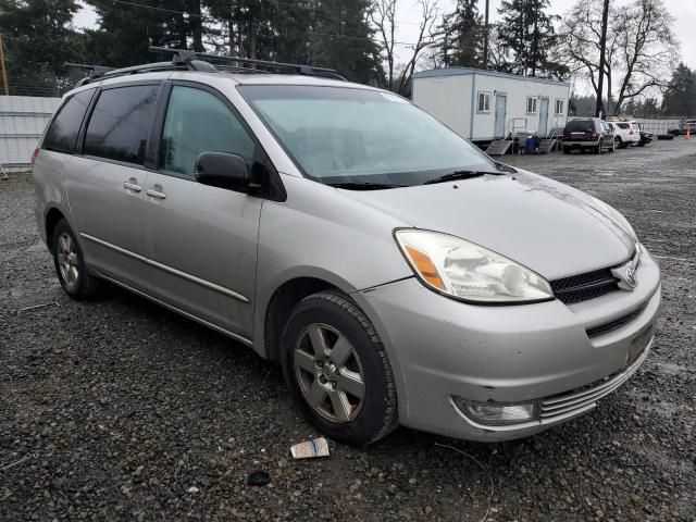 2004 Toyota Sienna XLE