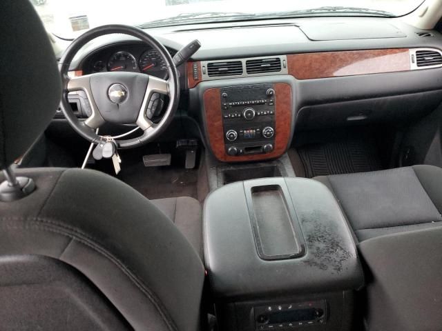 2013 Chevrolet Suburban C1500 LS