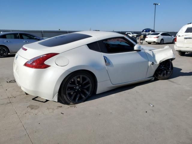 2017 Nissan 370Z Base