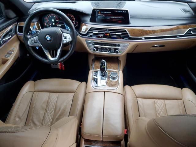 2016 BMW 750 XI