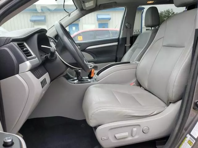 2016 Toyota Highlander XLE