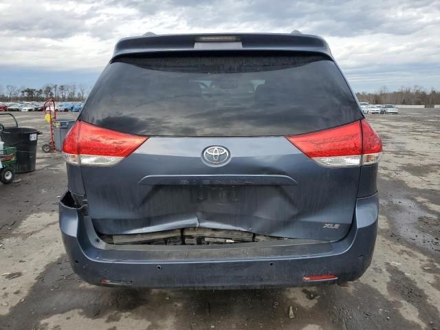 2013 Toyota Sienna XLE