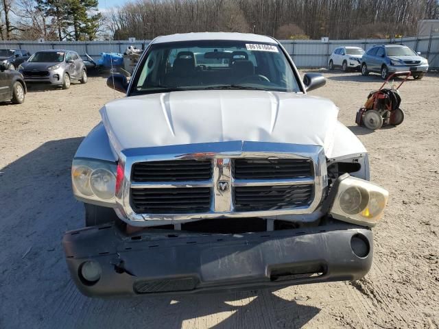 2005 Dodge Dakota Quad SLT