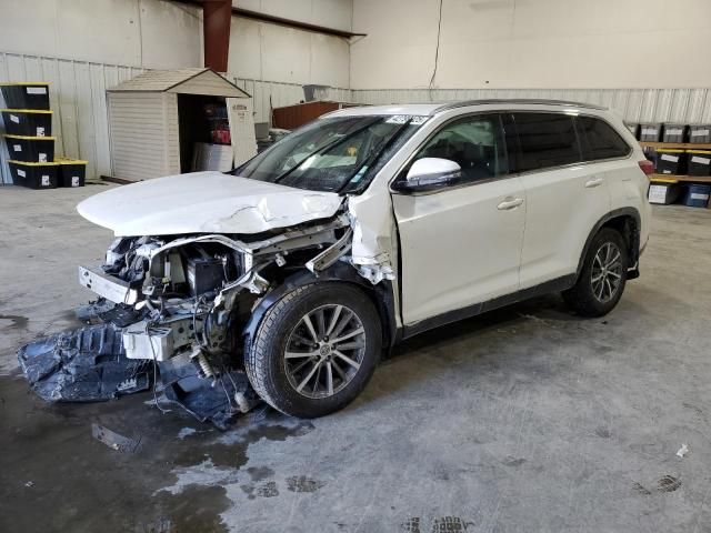 2019 Toyota Highlander SE