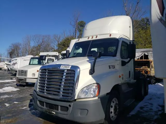 2016 Freightliner Cascadia 125