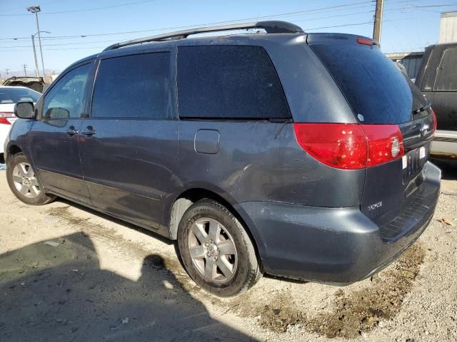 2009 Toyota Sienna CE