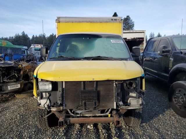 2006 GMC Savana Cutaway G3500