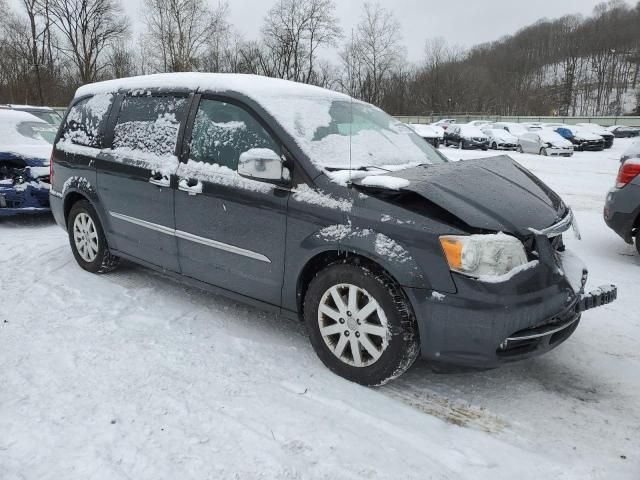 2012 Chrysler Town & Country Touring L