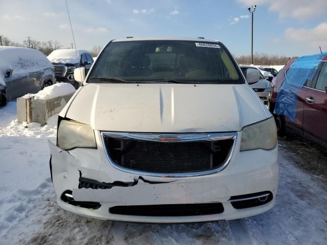 2013 Chrysler Town & Country Touring