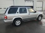 2002 Nissan Pathfinder LE