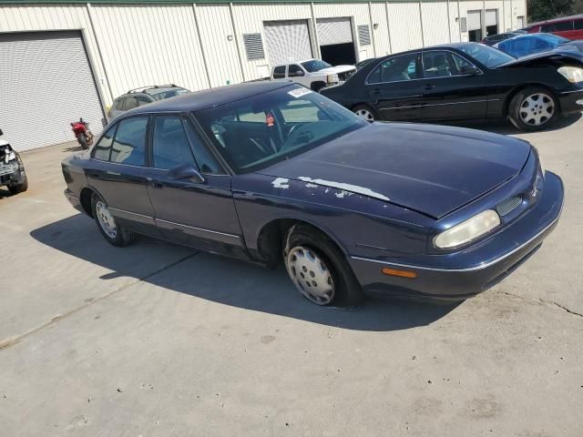 1999 Oldsmobile 88 Base