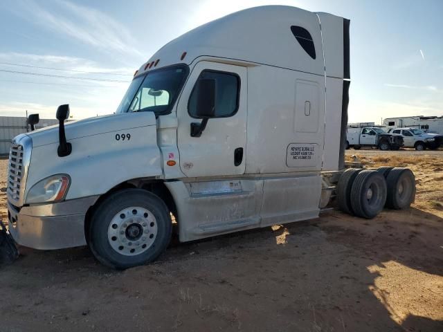 2016 Freightliner Cascadia 125