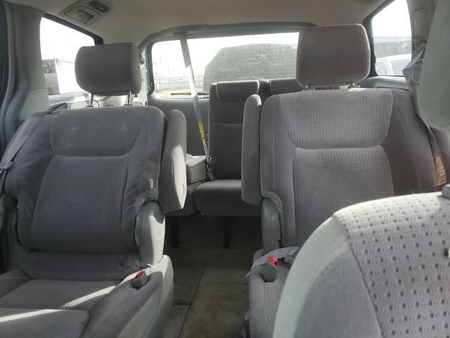 2006 Toyota Sienna LE