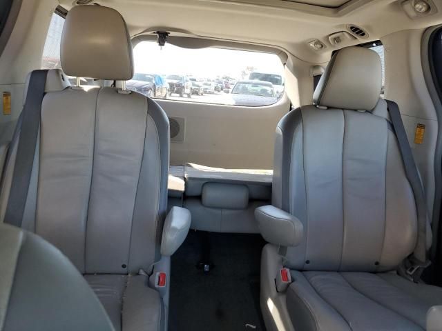 2014 Toyota Sienna XLE